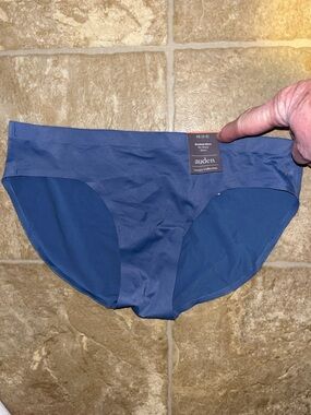 NWT Auden Women’s  Seamless No-Show Bikini  Underwear